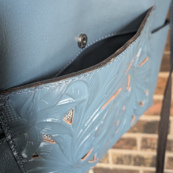 Patricia Nash Tooled Leather Crossbody – Dusty Blue Floral w/ Metallic - Picture 14 of 16